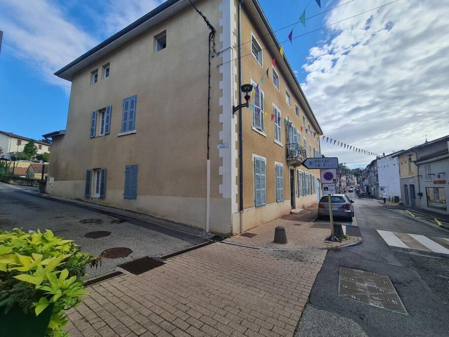 Bel Appartement Meximieux Centre Ville 2 Chambres エクステリア 写真