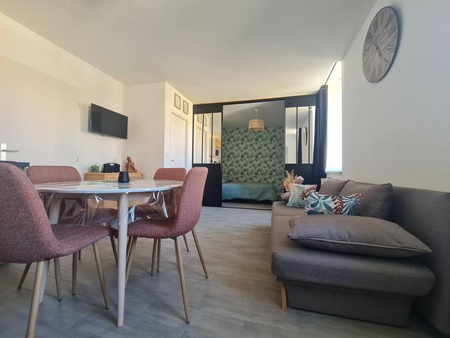 Bel Appartement Meximieux Centre Ville 2 Chambres エクステリア 写真